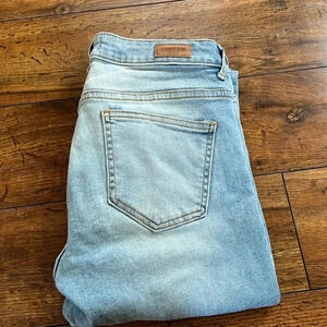 Zara Pearl Jeans​